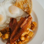 SUNRISE BREAKFAST WITH HASHBROWN & TOAST