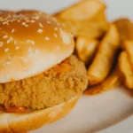 CHICKEN COMFY BURGER