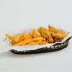 CHICKEN STRIPS (4 PCS) WITH WEDGES